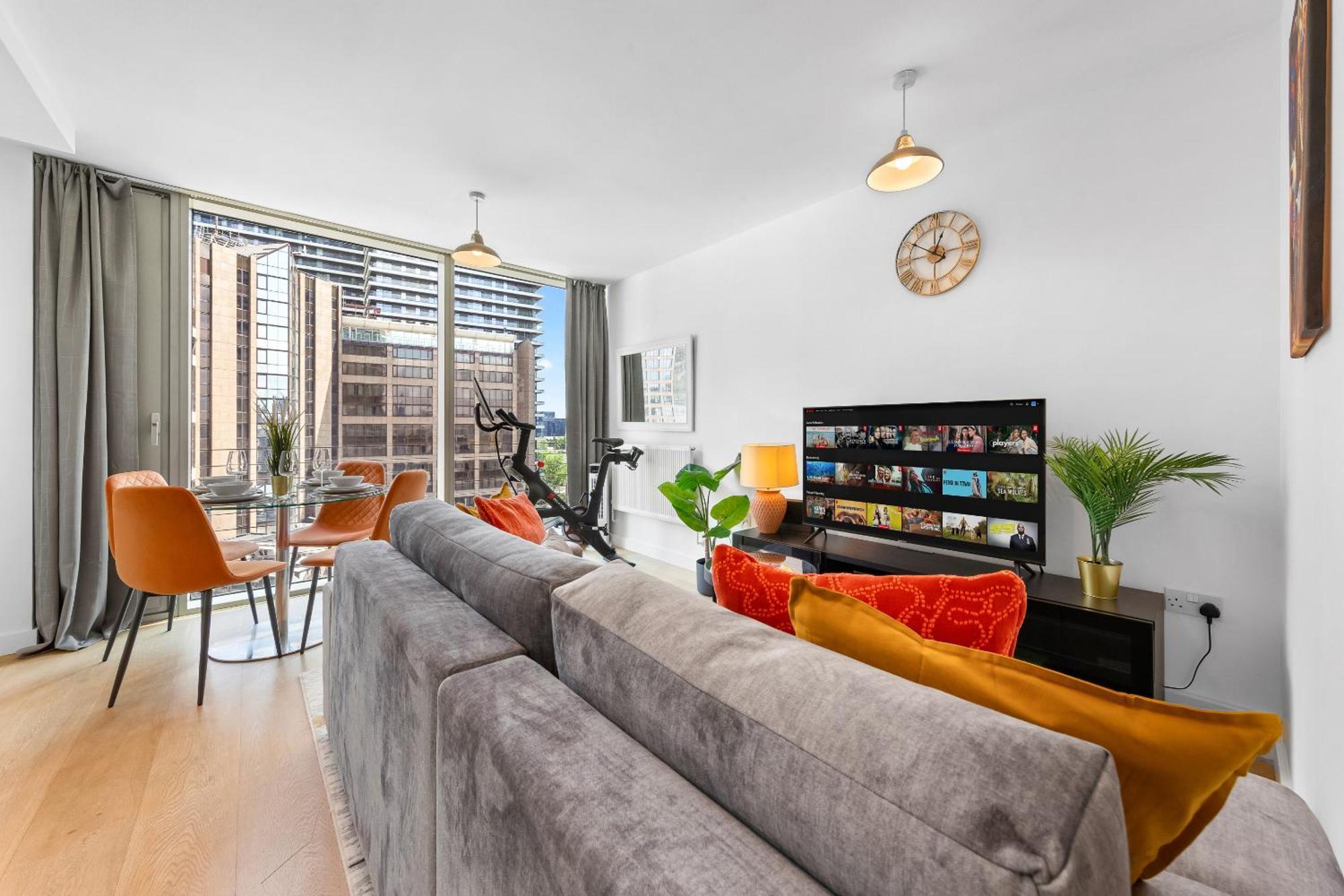 Apartment Canary Wharf London